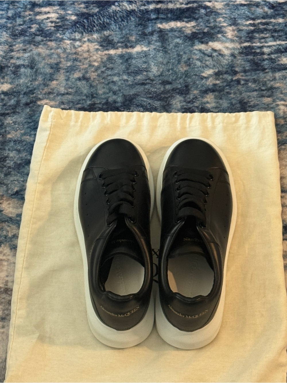 Alexander McQueen Sneakers with White Sole - Picture 6 of 8